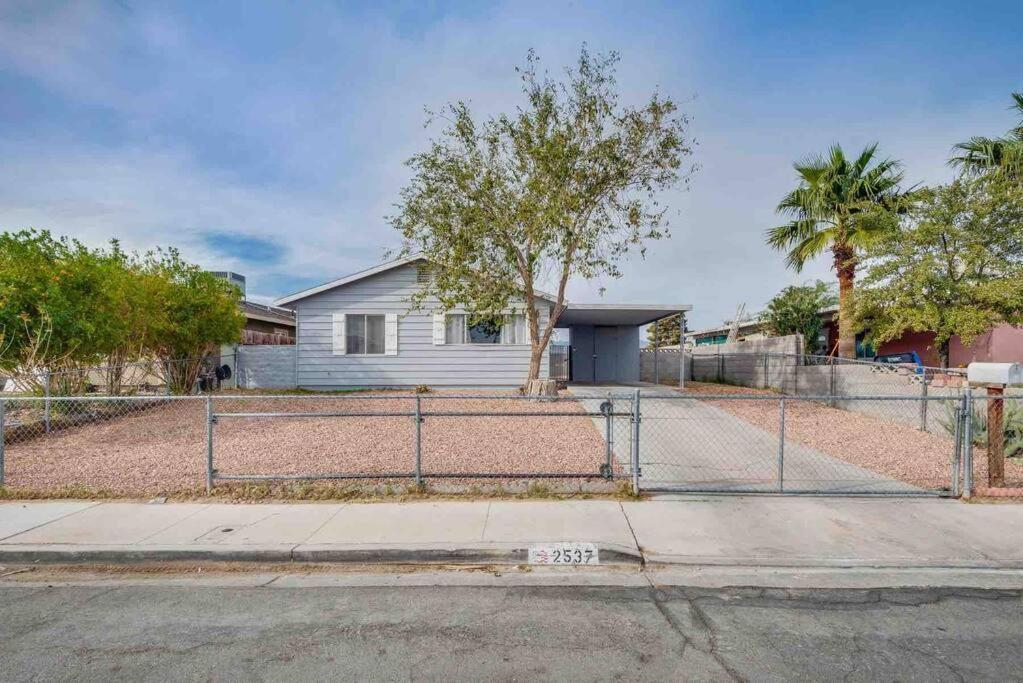 Cozy Home! 16 Min Away From Strip And Fremont Las Vegas Buitenkant foto