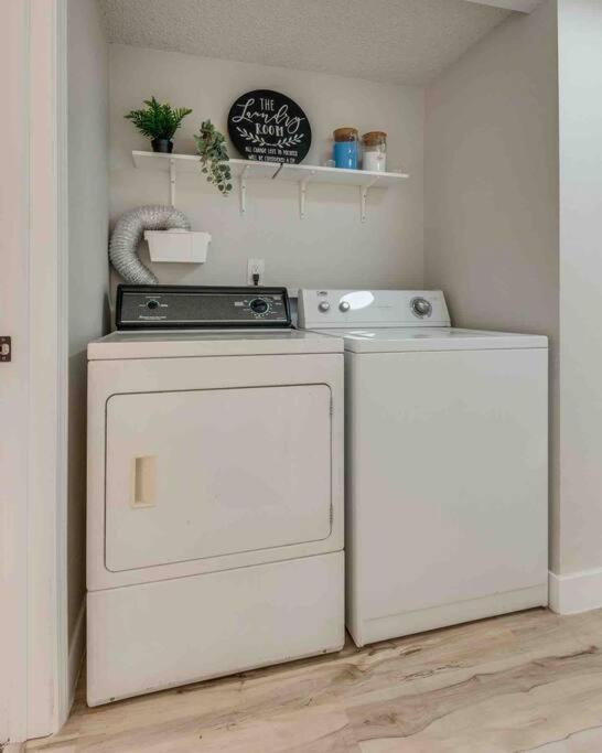 Cozy Home! 16 Min Away From Strip And Fremont Las Vegas Buitenkant foto